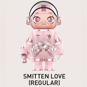 Pop Mart collectable vinyl figure
Space Molly 100% series4
Smitten Love unopened